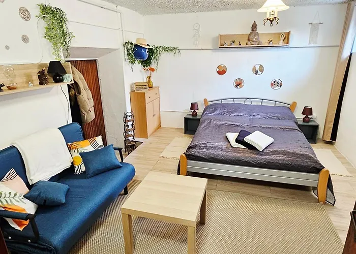 Oscar Guest house Rezi